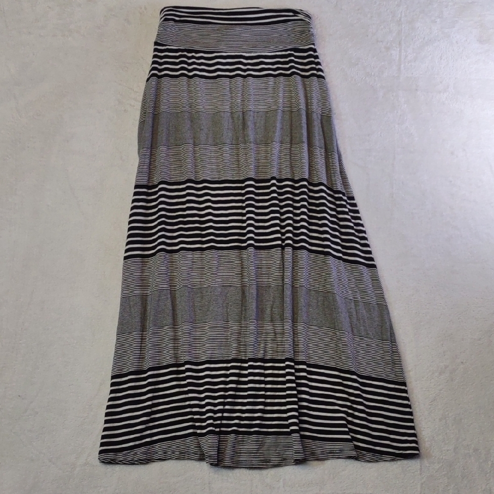 Merona Black and White Striped Maxi Skirt Sm 90's Style Y2K